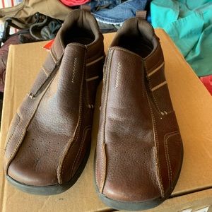 Men’s sketchers leather top shoes 9